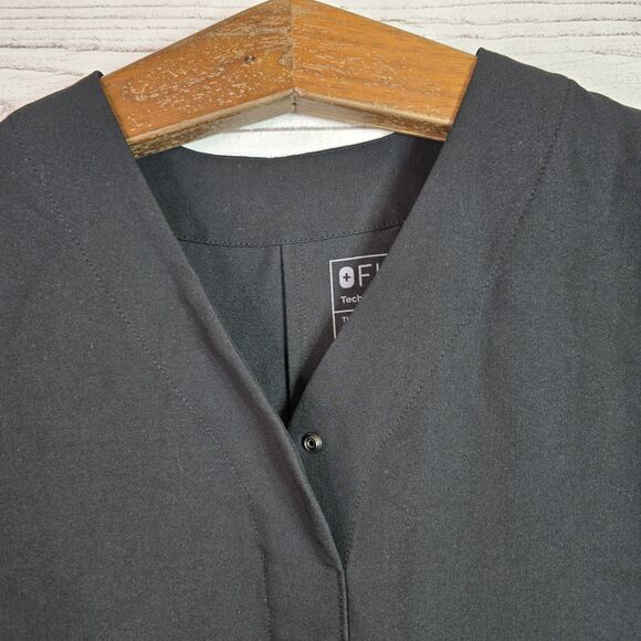 FIGS Jena Technical Snap Women’s Scrub Top Sz XS Black Short Sleeve 1000070 - Picture 4 of 10